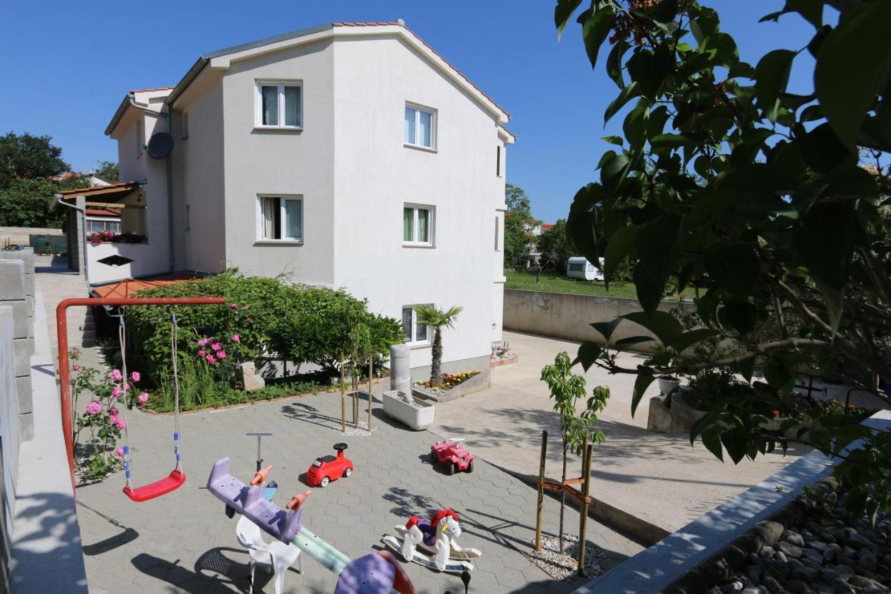 שילו Apartments Mirjana מראה חיצוני תמונה
