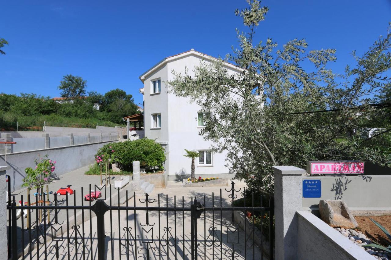 שילו Apartments Mirjana מראה חיצוני תמונה